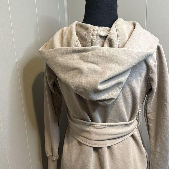 James Perse cement gray open tie belt hoodie sweatshirt/cardigan. Size 1 (small) - Picture 6 of 8
